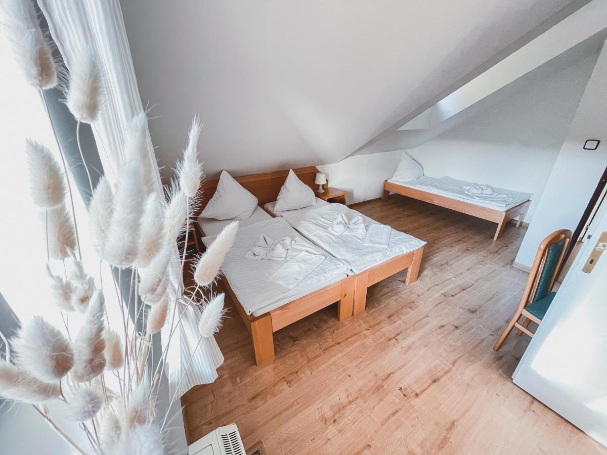 Horsky Hotel Idol Хорни Мисецки Екстериор снимка